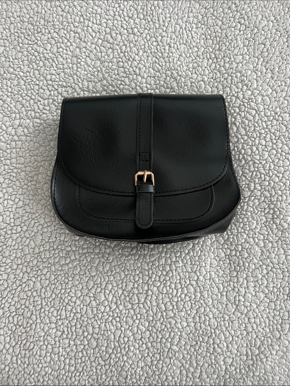 NWT Classic Saddle Crossbody Bag